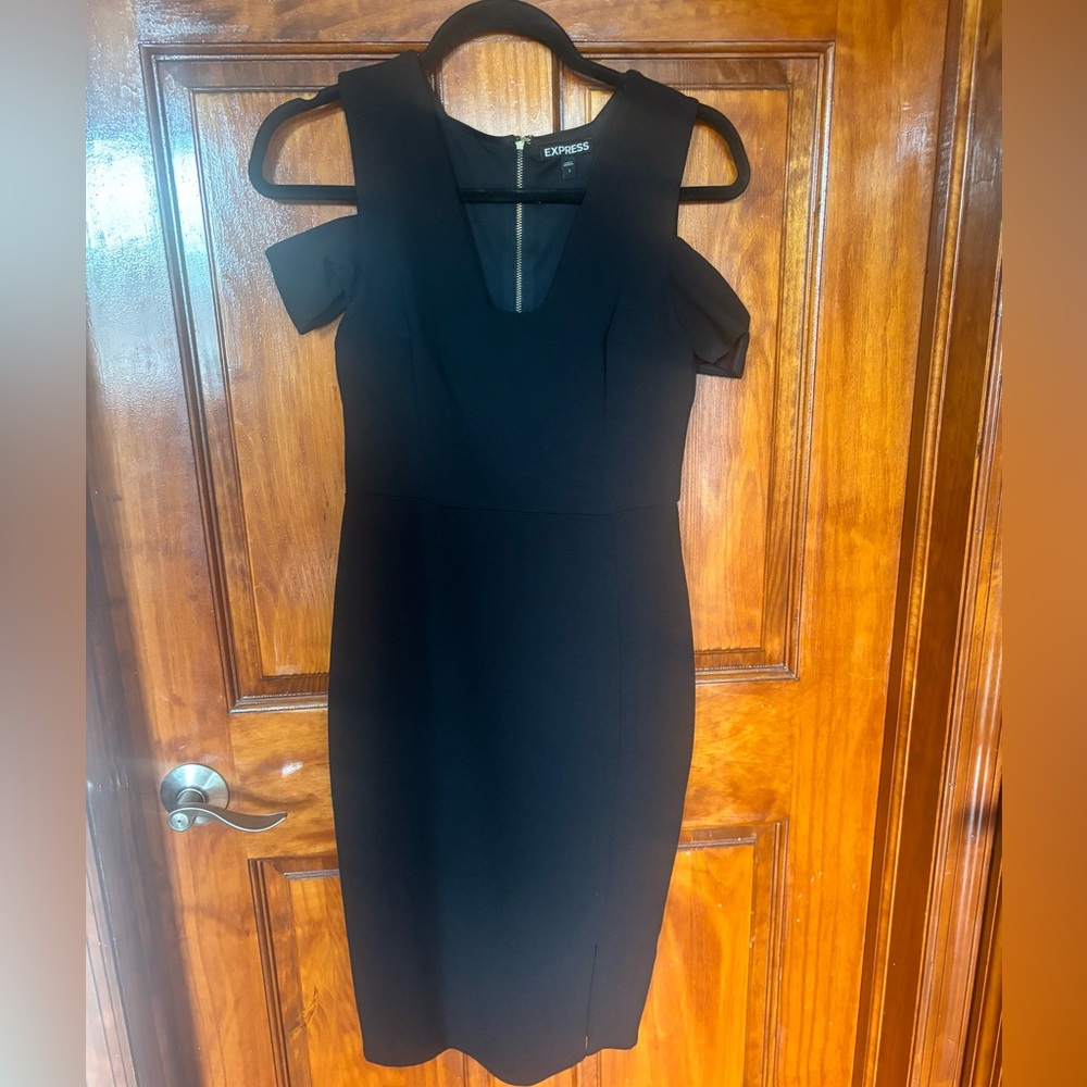 express • cold shoulder sleeve dress